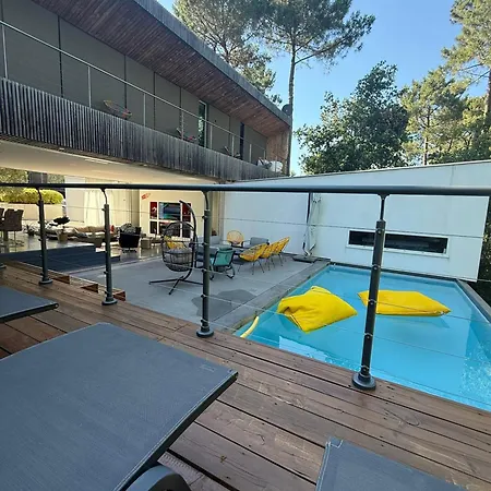 Beautiful Under Pine Trees Heated Pool ביסקארוס